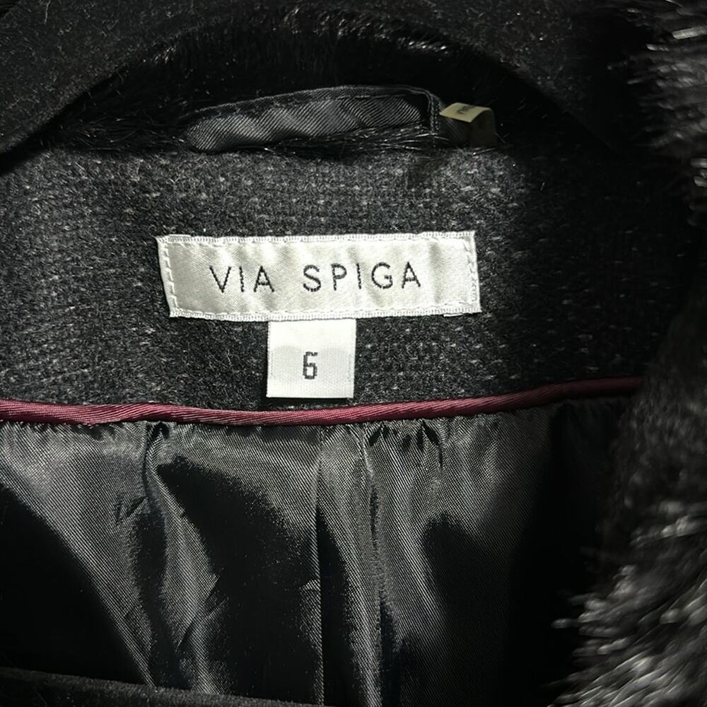 Gorgeous Mixed Media Via Spiga Coat Size 6 - Picture 3 of 8